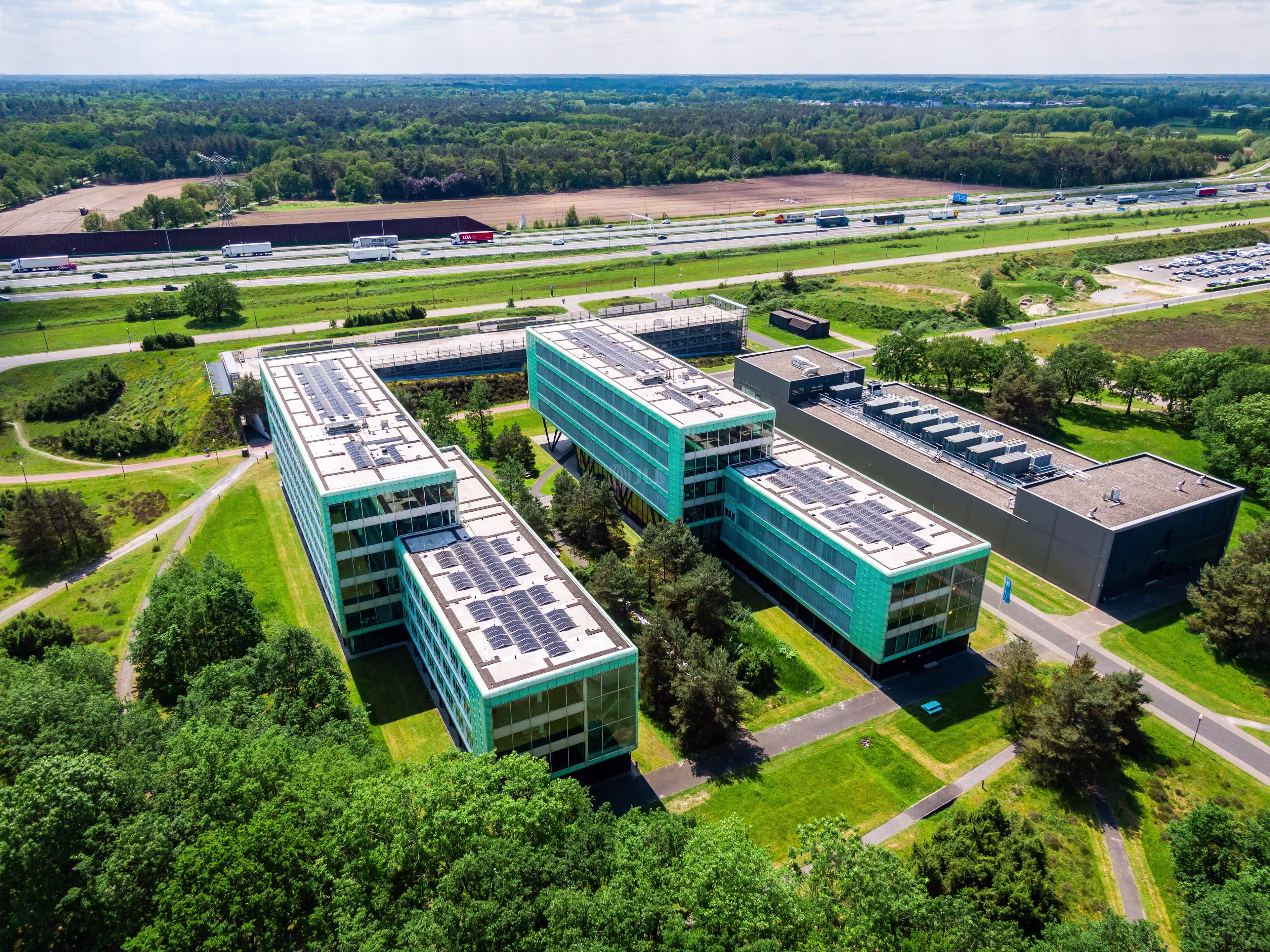 High Tech Campus 52