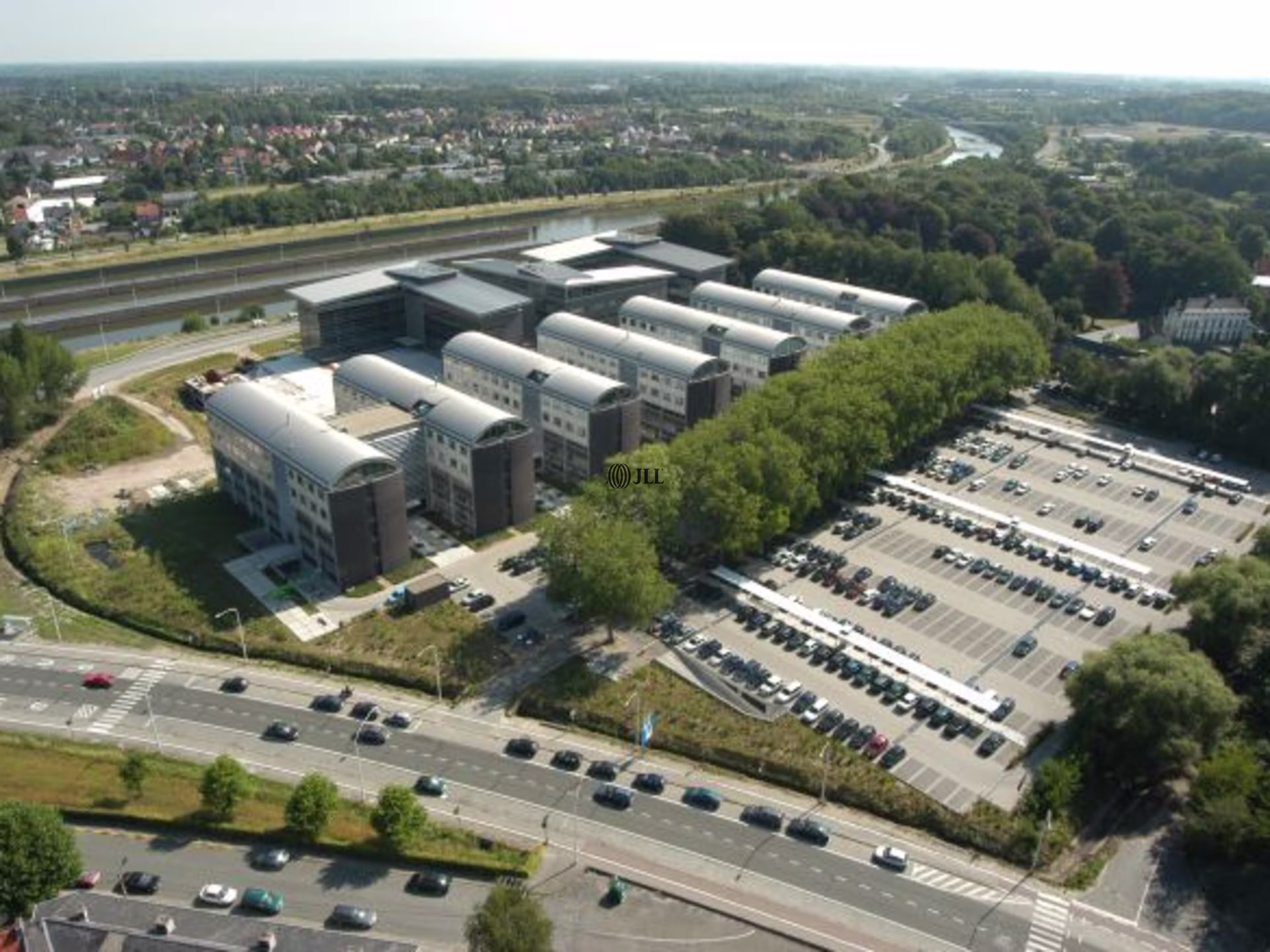 AXXES BUSINESS PARK