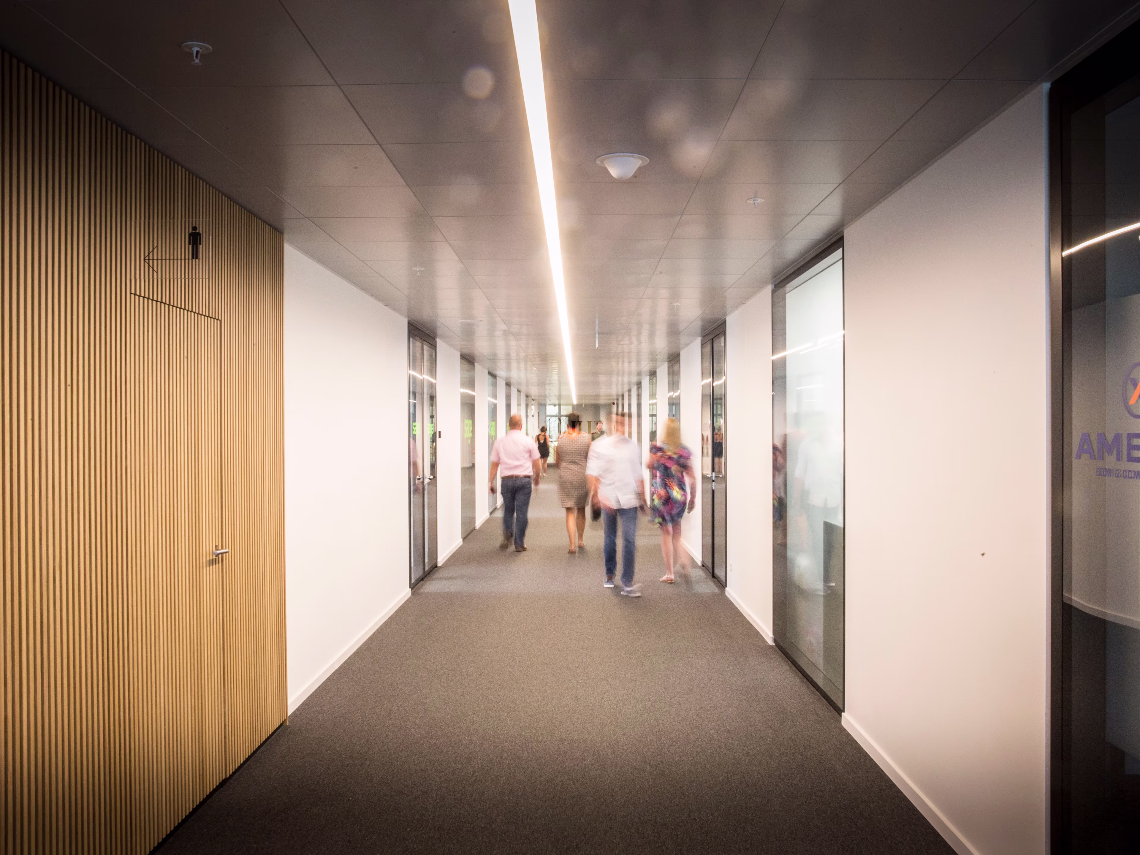 BURO & DESIGN CENTER