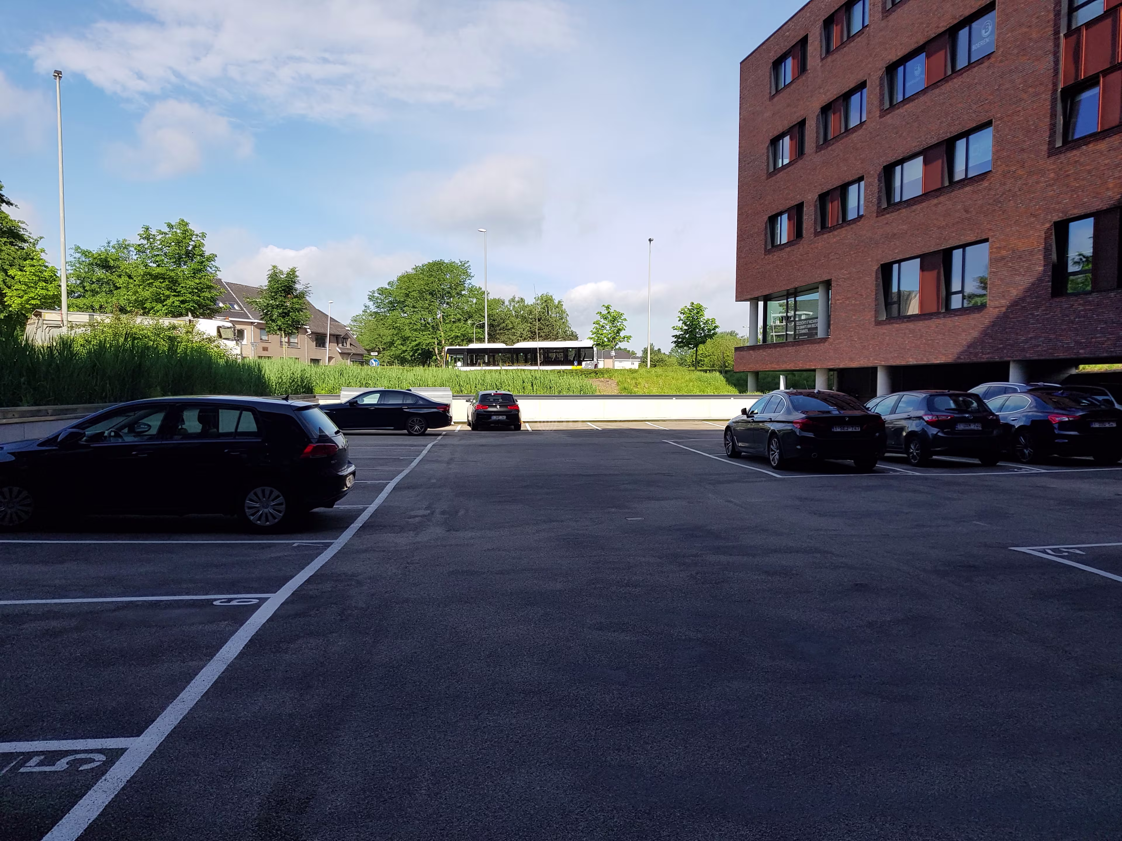 Jaarbeurslaan 27/29