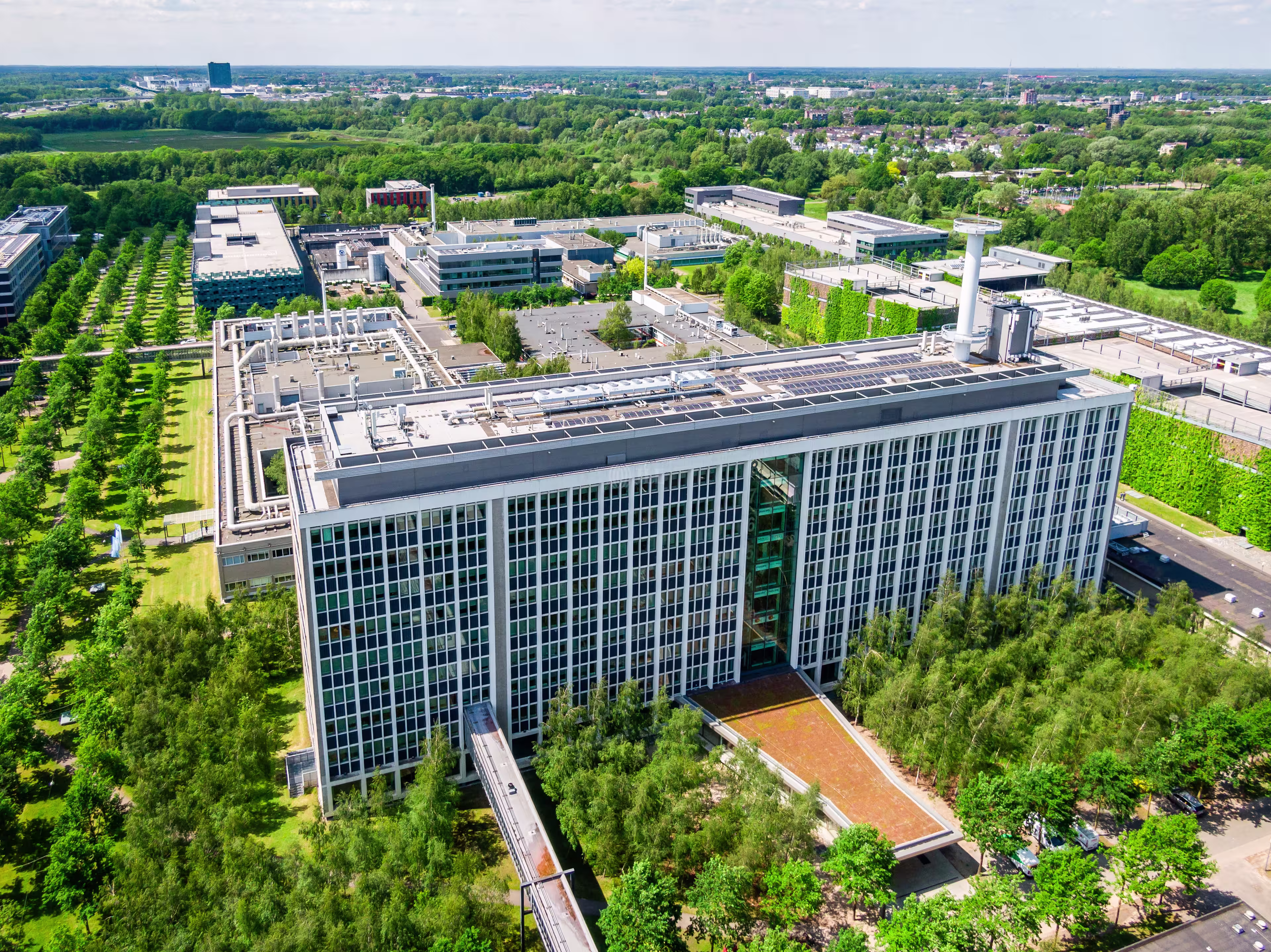 High Tech Campus 37