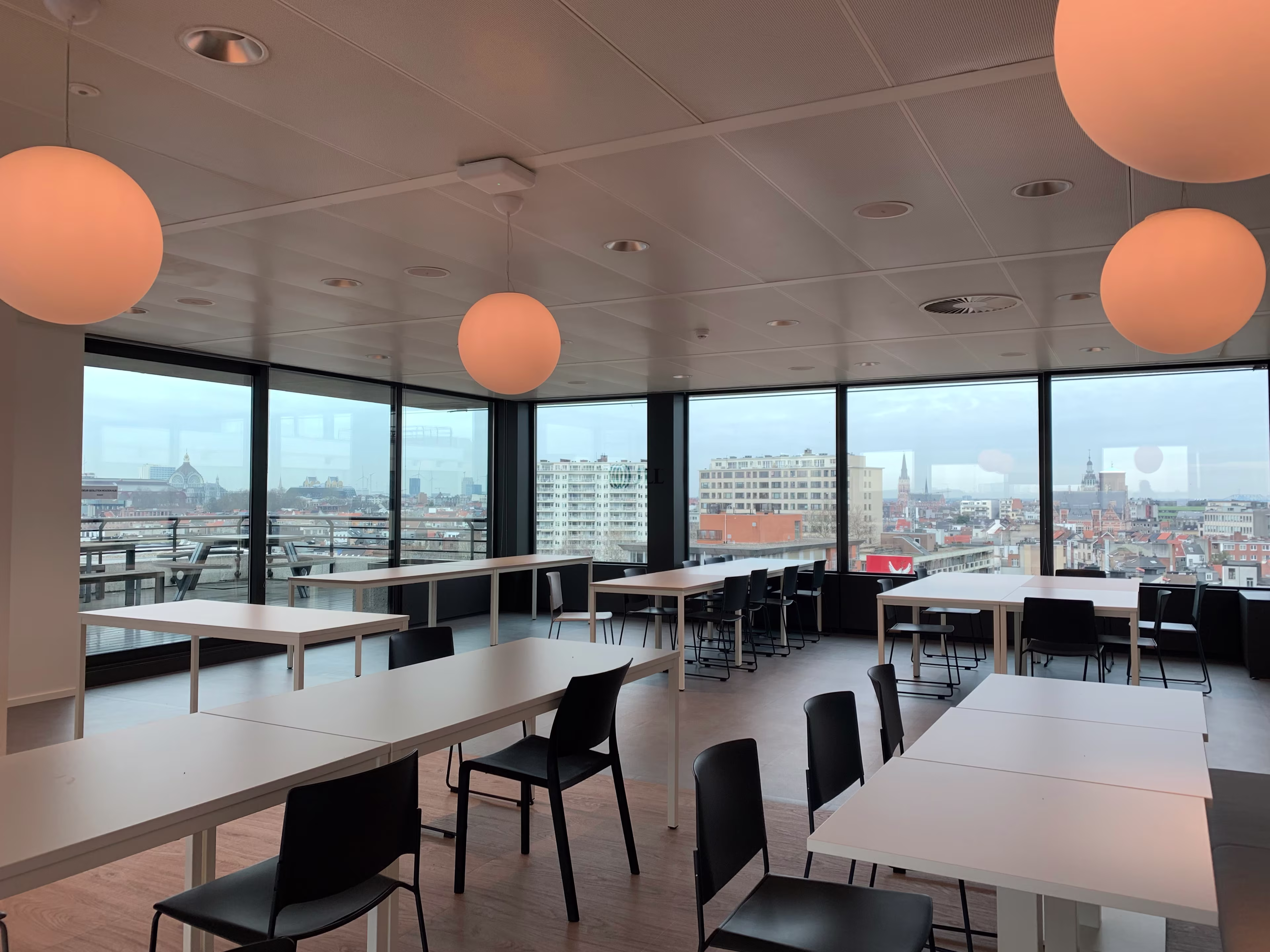 Plantin en Moretuslei 295-303