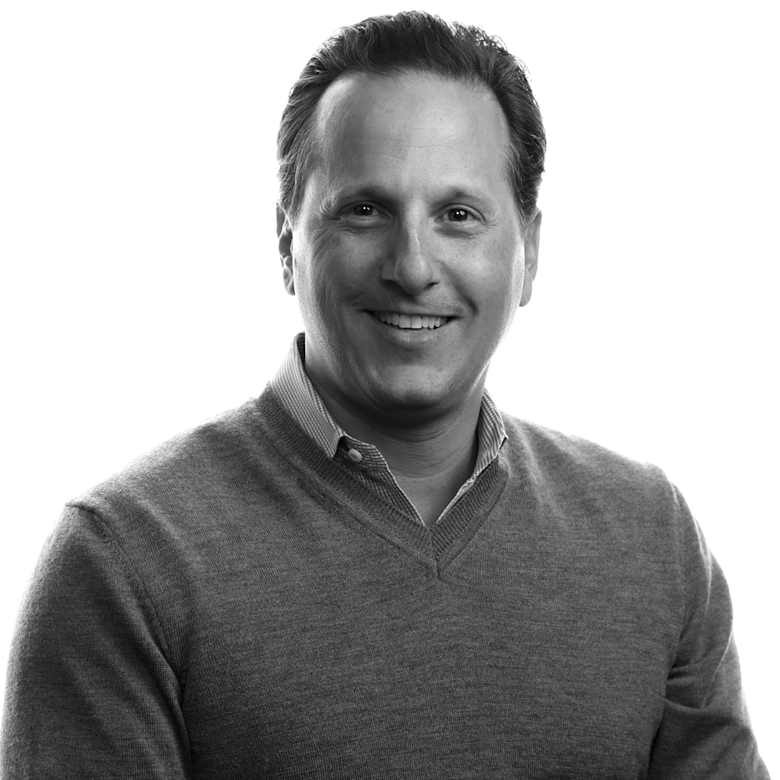 Portrait of Scott Lesh, Senior Managing Director at JLL in Parsippany