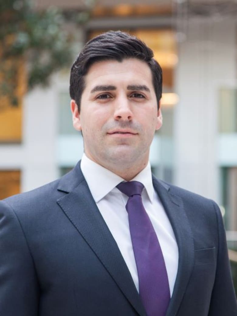 Portrait of Tom Curry, Director – Head of City Tenant Representation at JLL in London