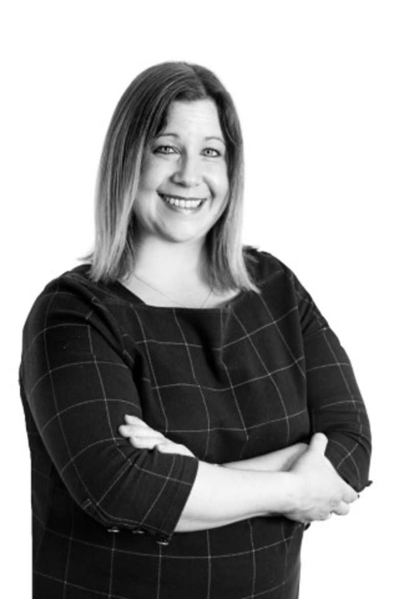 Portrait of Kelly Williams, Head of UK Estates Management - Work Dynamics at JLL in Birmingham
