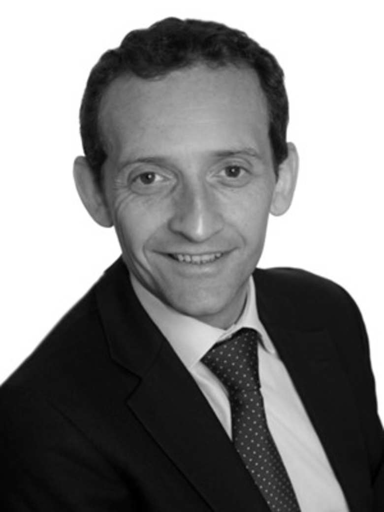 Portrait of Simon Morris, Director - Value and Risk Advisory at JLL in London