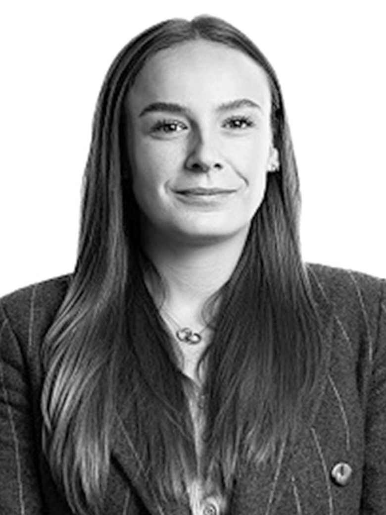 Portrait of Georgia Eckert, Associate at JLL in London