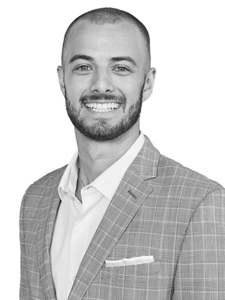 Portrait of Dominic Parella, Project Manager at JLL in San Diego