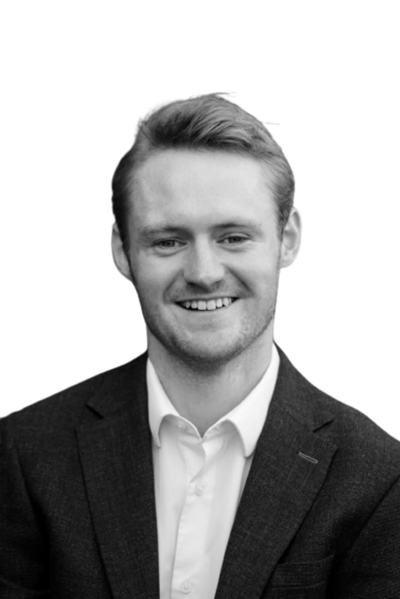 Portrait of Alex Mackay, Associate – Office Agency at JLL in London
