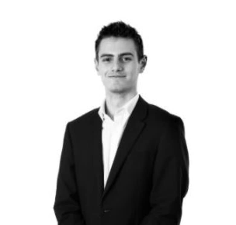 Portrait of Peter Ramsbotham, Surveyor Retail Investment at JLL in London