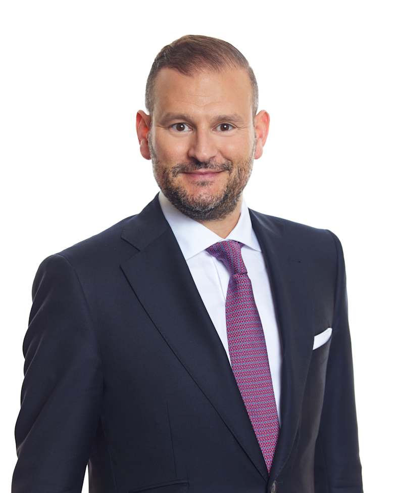Portrait of Andreas Eichwald, Senior Team Leader Office Investment München at JLL in Munich