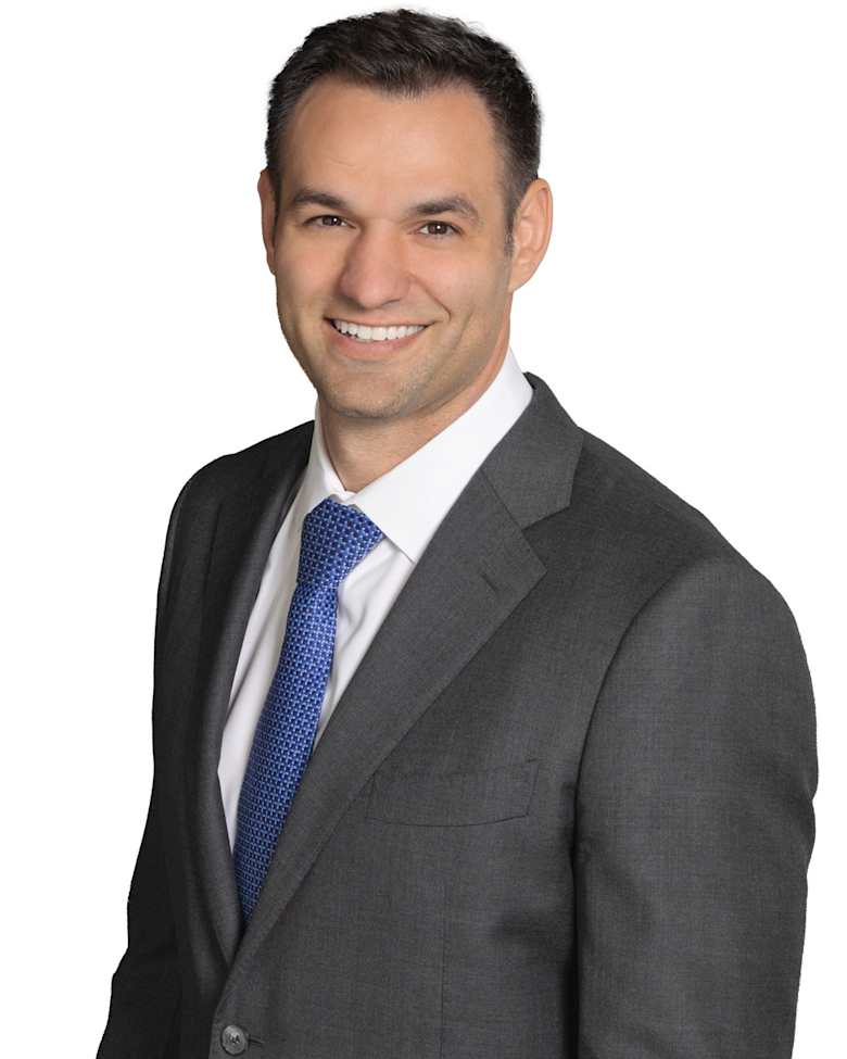 Portrait of Jason Carlos, Senior Director, Capital Markets at JLL in Phoenix