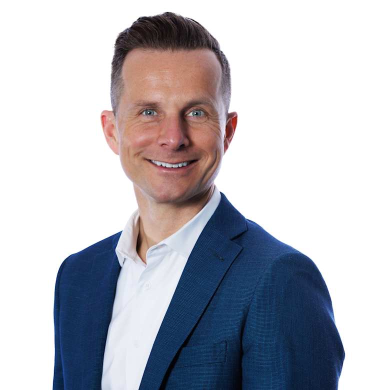 Portrait of Peter Merrion, Senior Managing Director, Denver Office Co-Head at JLL in Denver