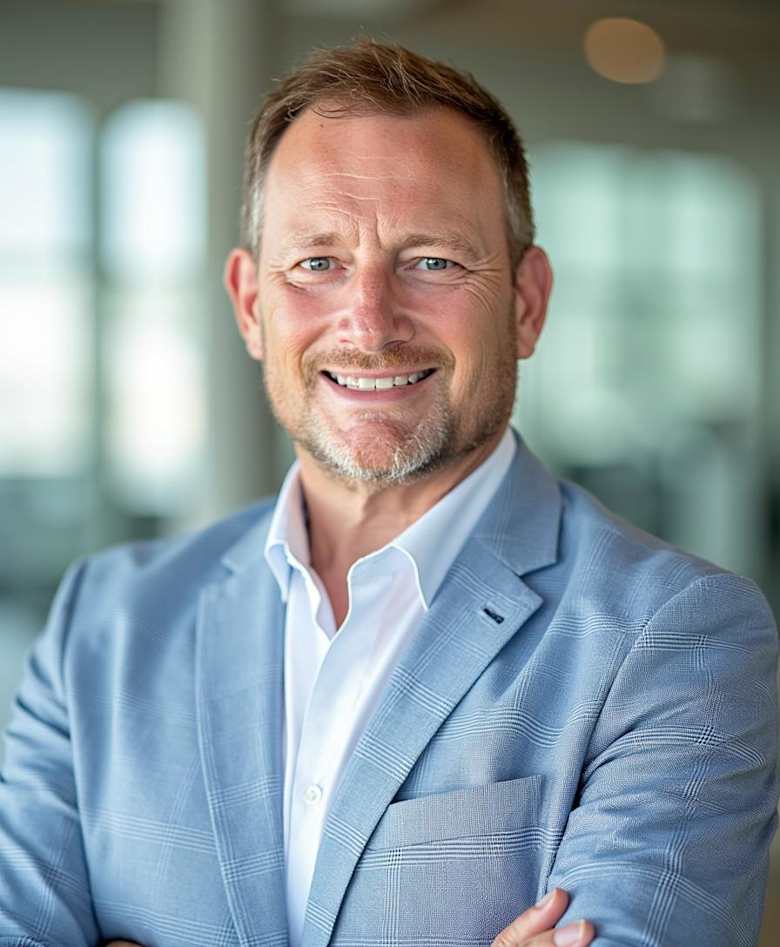 Portrait of Seth Geldzahler, Senior Managing Director at JLL in Iselin