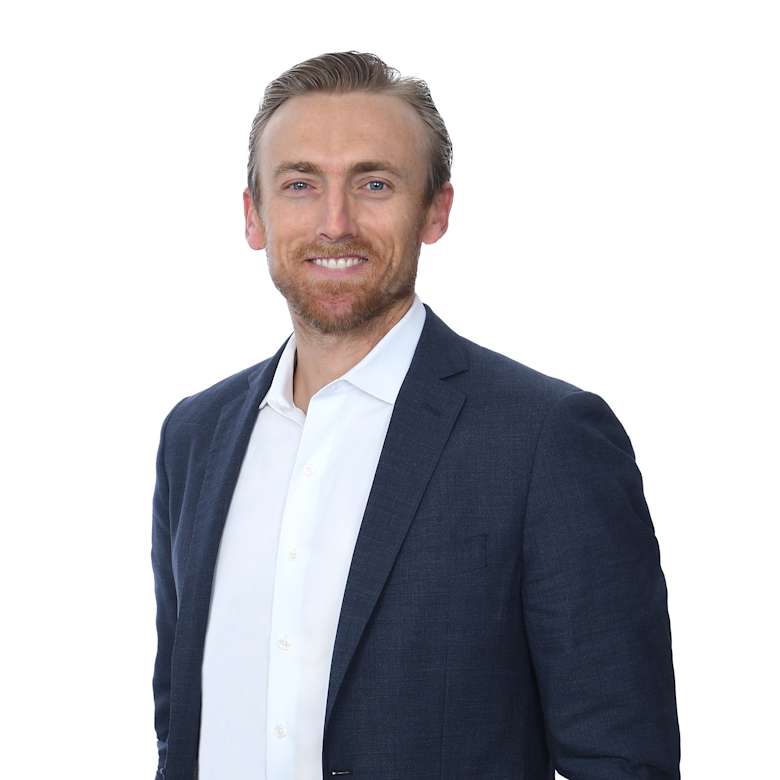 Portrait of Matt Stewart, Senior Managing Director, Co-Head of Orange County Capital Markets at JLL in Irvine