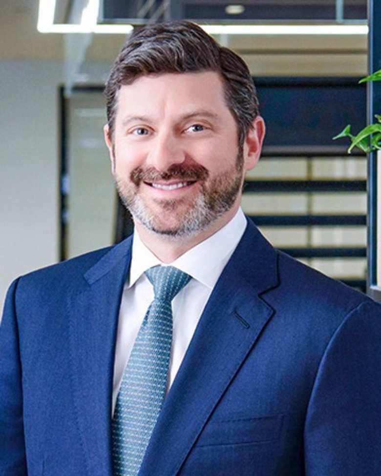 Portrait of Aaron Niedermayer, Senior Managing Director, Capital Markets at JLL in New York