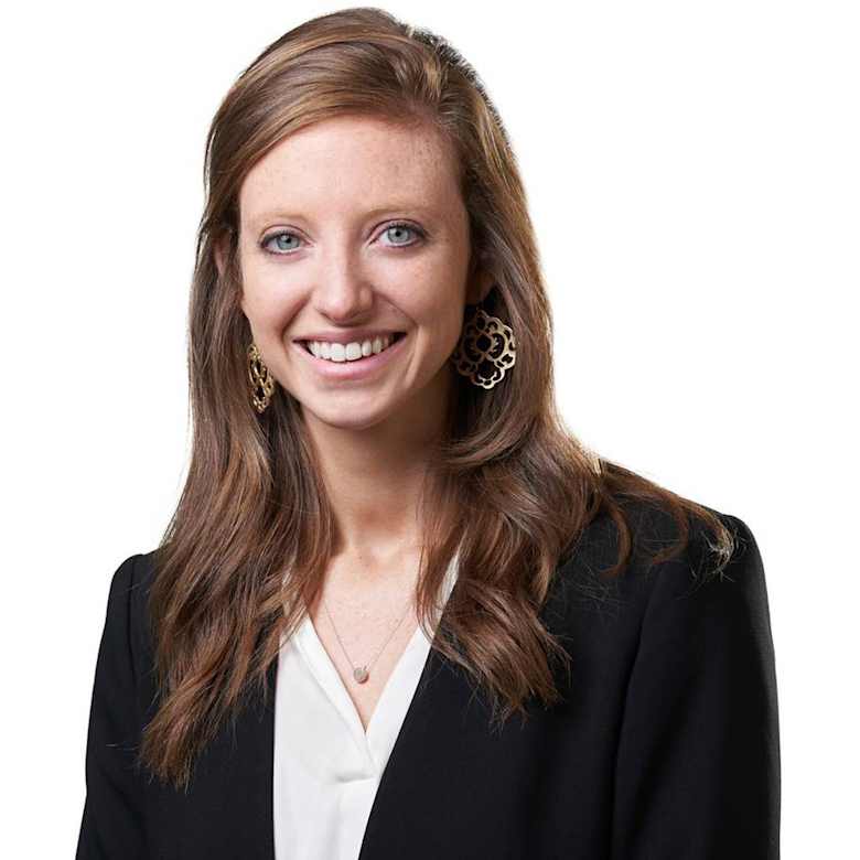 Portrait of Elizabeth Thompson, Vice President at JLL in Austin