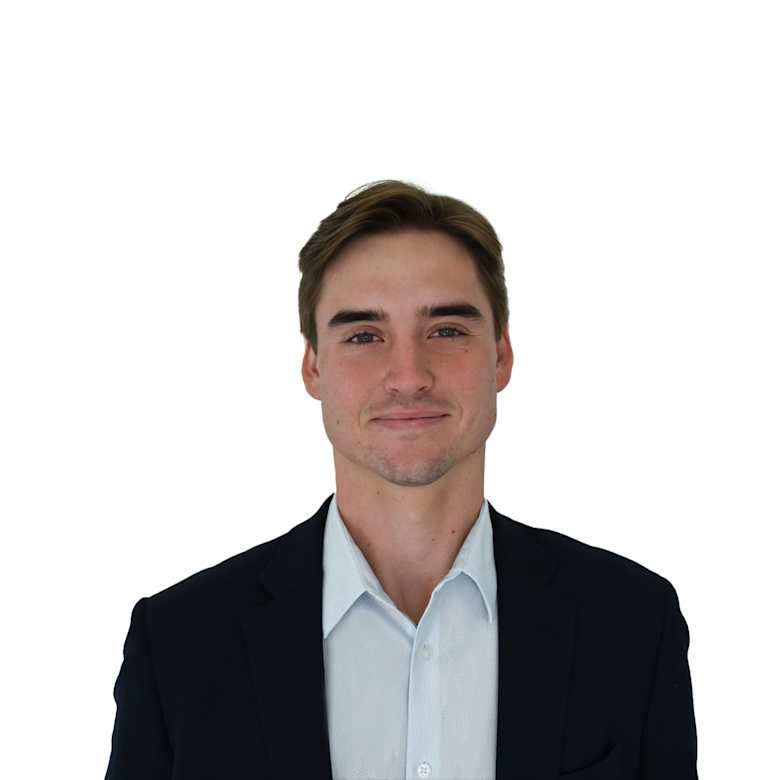 Portrait of Kirby Hayes, Senior Director, Capital Markets at JLL in Austin