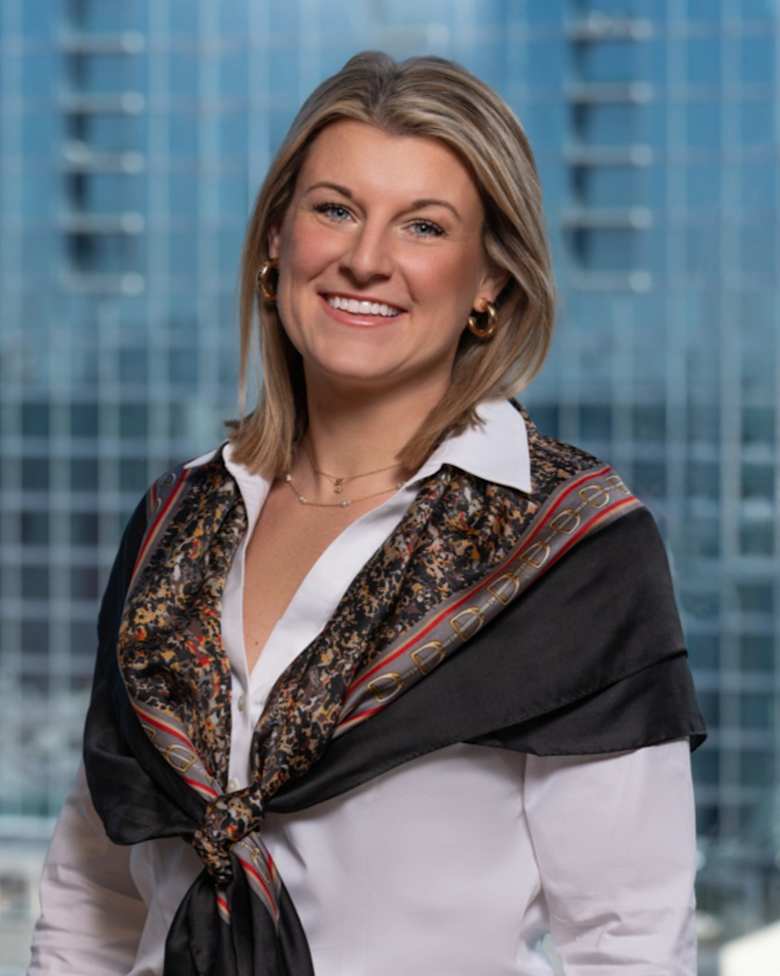 Portrait of Lauren Mitchell, Senior Managing Director at JLL in Nashville