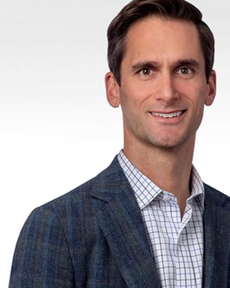 Portrait of Benjamin Erskine, Managing Director at JLL in Chicago