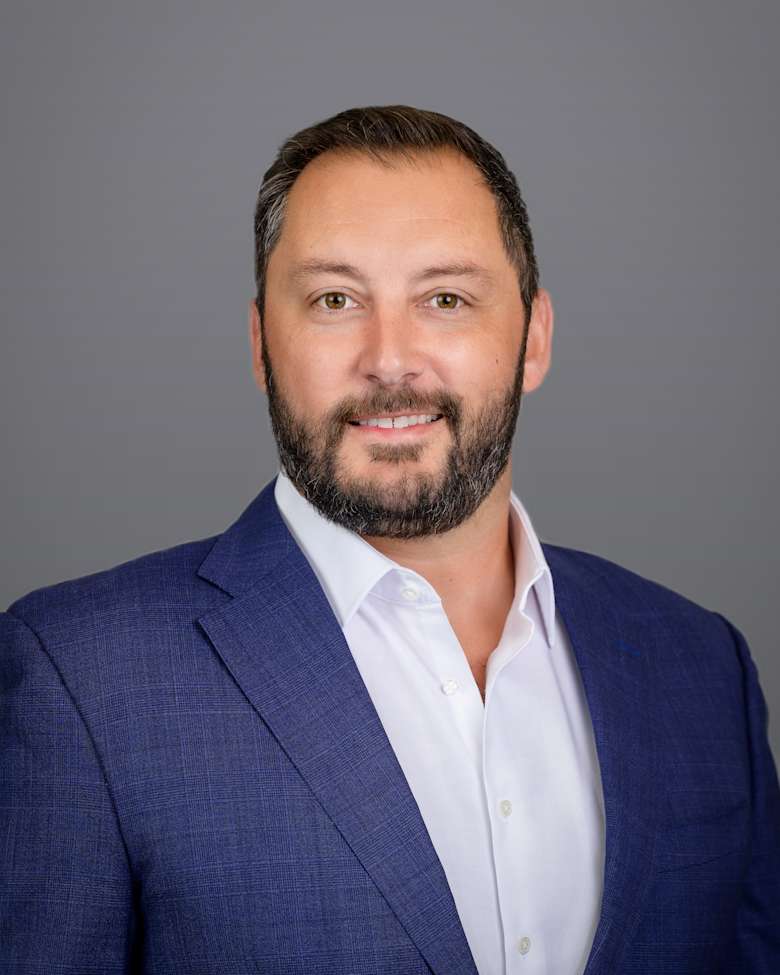 Portrait of Cole Smith, Senior Managing Director at JLL in Menlo Park