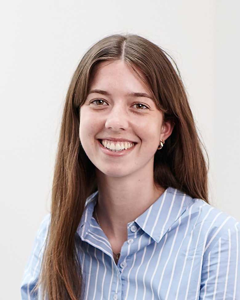 Portrait of Gabbie Spelman, Graduate Surveyor at JLL in London