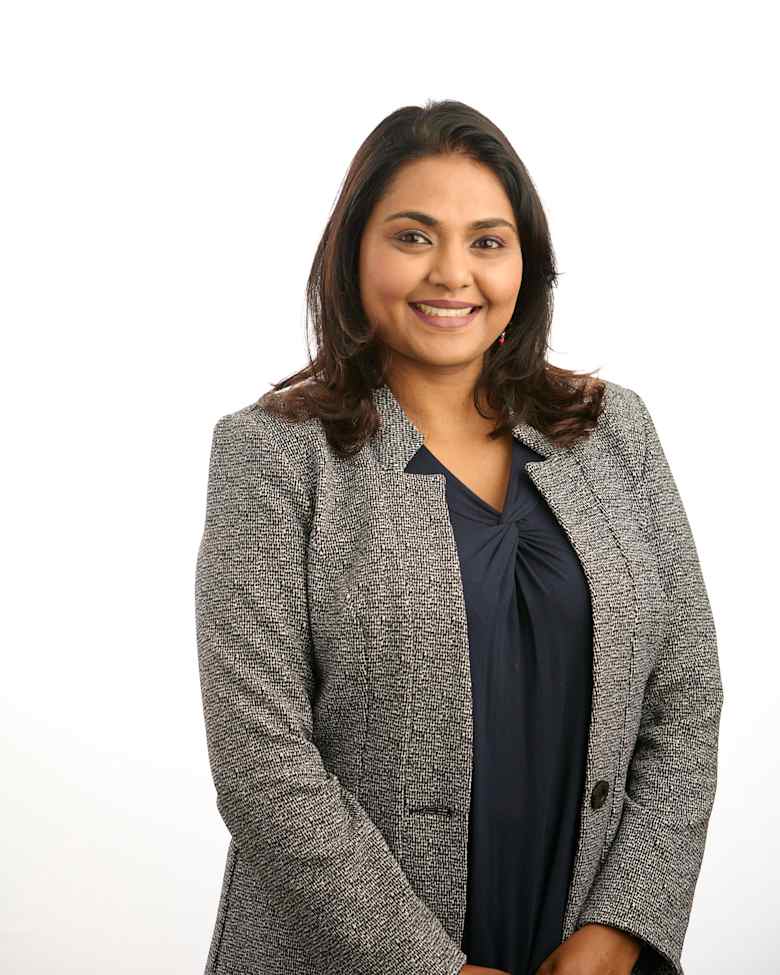 Portrait of Renaida Naidoo, Head of People Experience for MEA & T at JLL in Johannesburg