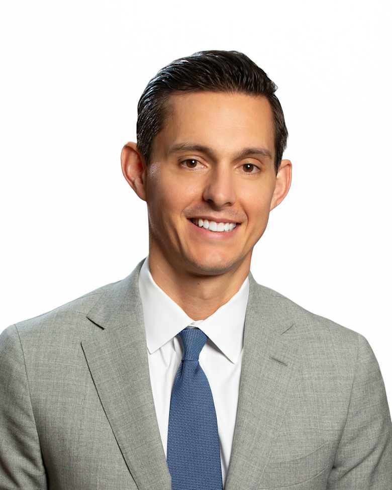 Portrait of Kyle Westfall, SIOR, Senior Managing Director at JLL in Phoenix