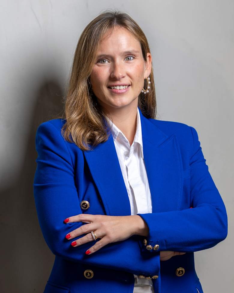 Portrait of Carolina Villax, Head of Tenant Representation at JLL in Lisbon