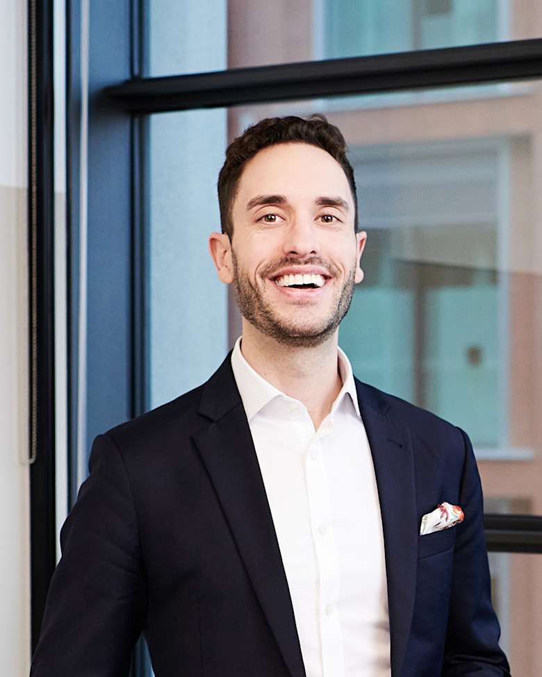 Portrait of Kiko Panadero, Operations Director - Residential Agency at JLL in London