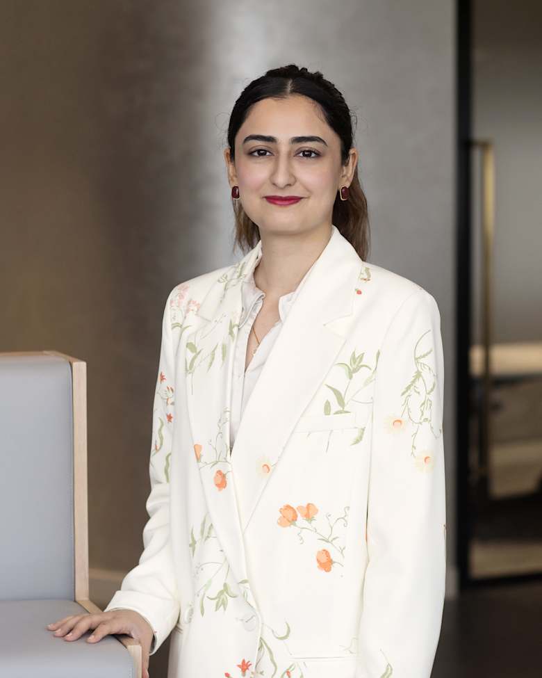 Portrait of Sania Karim, Senior Manager at JLL in Dubai
