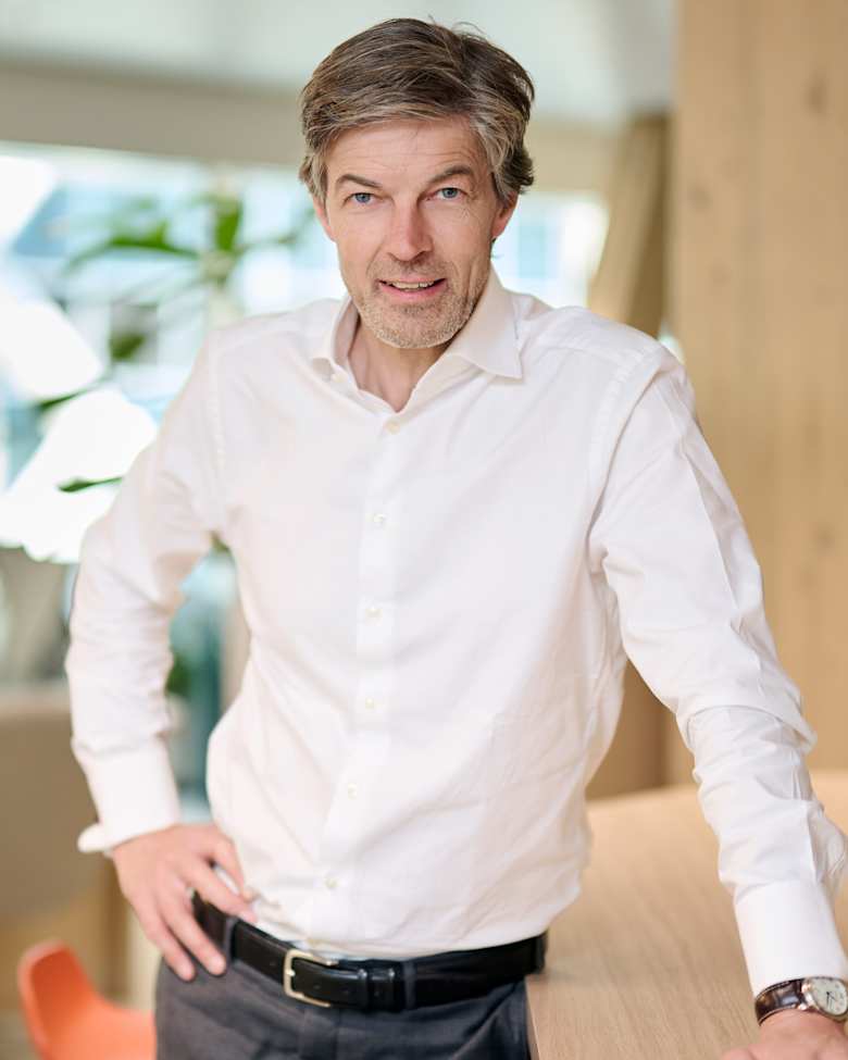 Portrait of François de Villenfagne, Senior Director, Industrial Agency - BeLux at JLL in Brussels