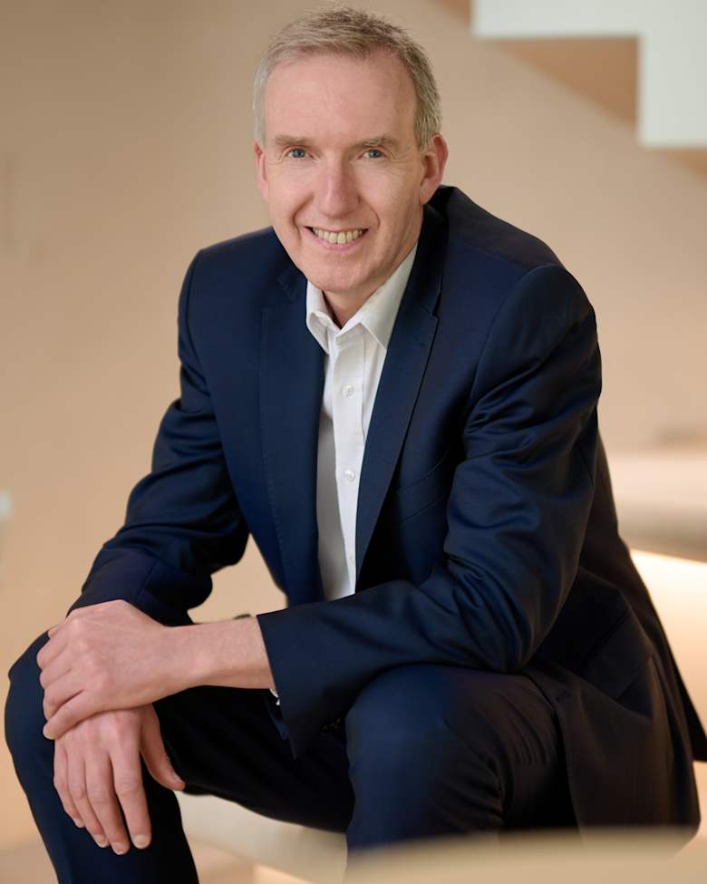 Portrait of Pierre Sutherland, Financial Controller Belux at JLL in Brussels