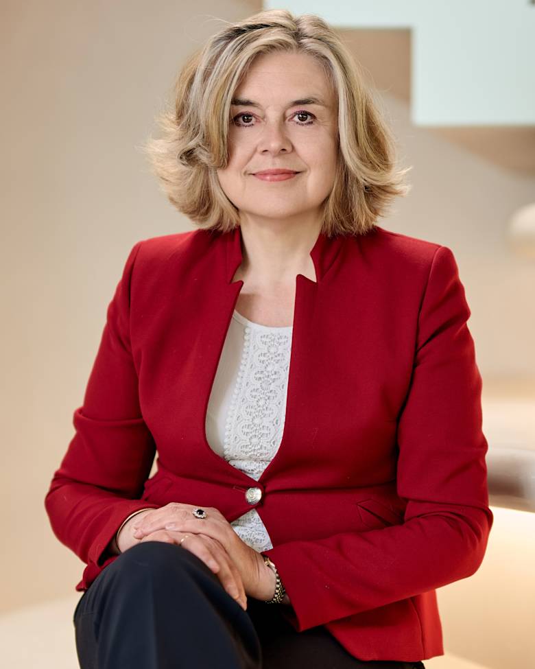 Portrait of Ann Vanderwegen, Valuer Belux at JLL in Brussels
