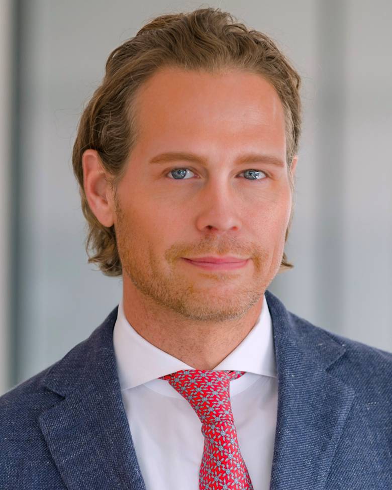 Portrait of Brannan Moss, Vice Chairman & U.S. Healthcare Lead for JLL Healthcare Center of Excellence at JLL in Atlanta