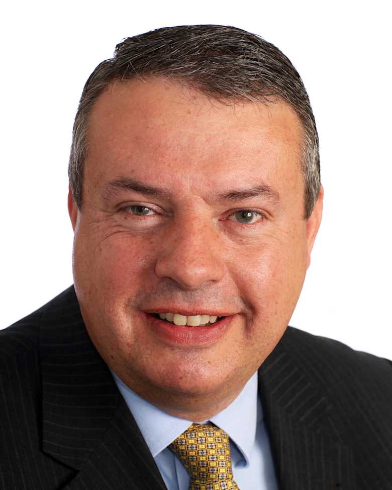 Portrait of Nigel Golder, Director - Strategic Asset Management at JLL in London