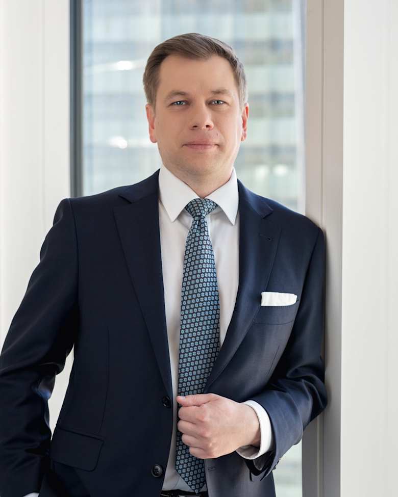 piotr.kaminski