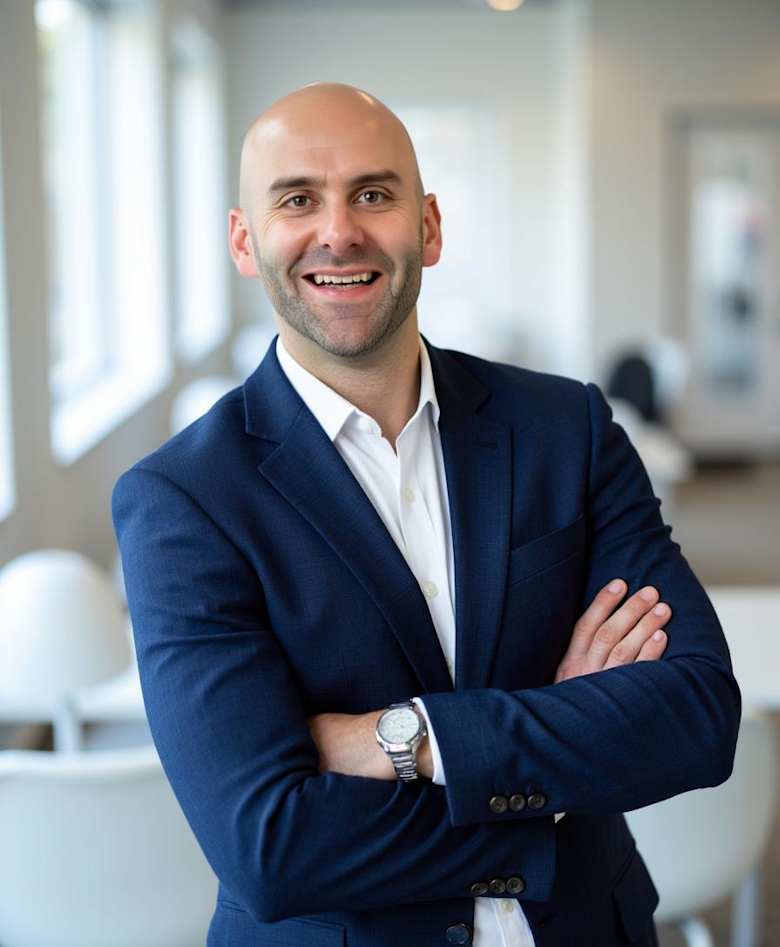 Portrait of Ben O'Connor, Director – Leasing at JLL in London