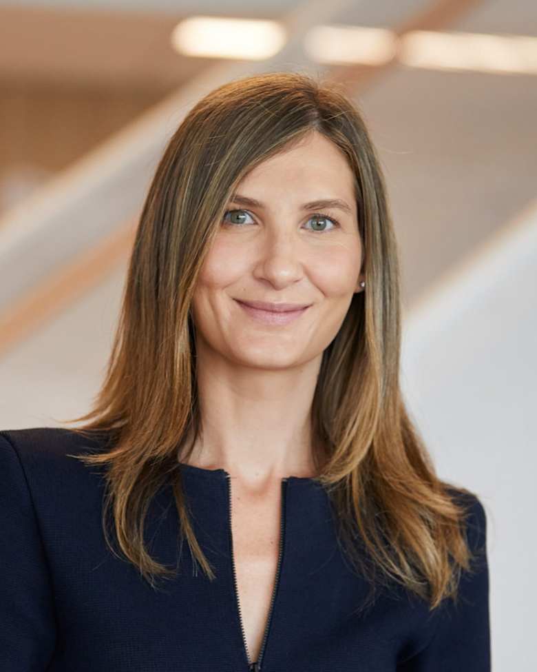 Portrait of Rosie Hudson, Senior Director - Office Leasing, NSW at JLL in Sydney