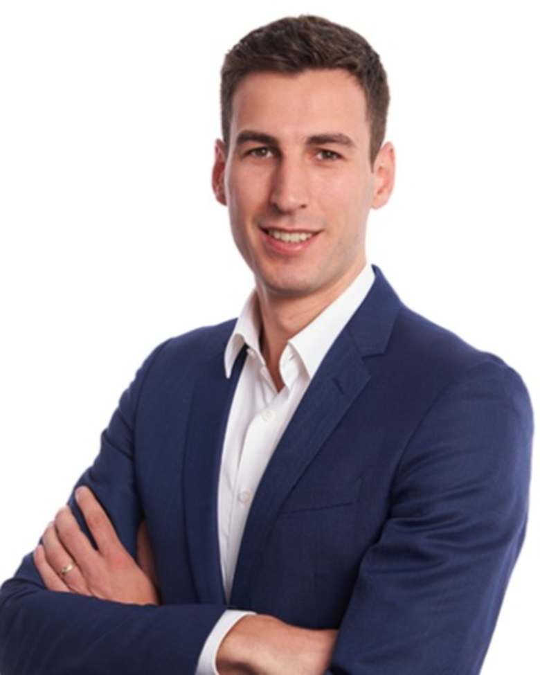 Portrait of Felix Pongratz, Director Event Marketing at JLL in Frankfurt