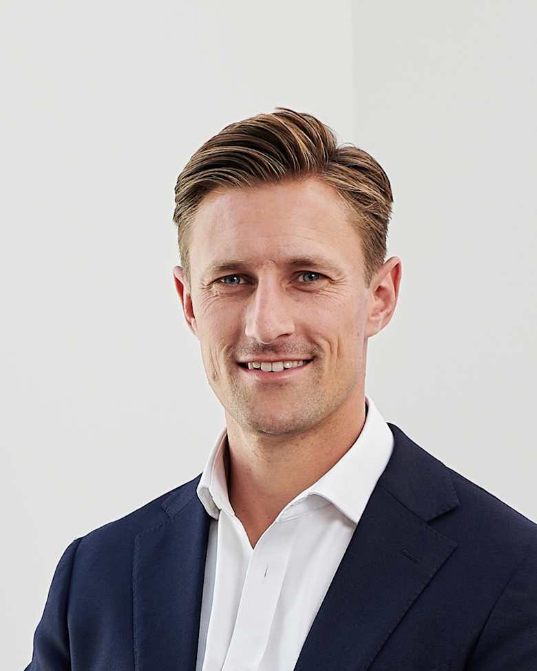 Portrait of Richard Mass, Director - Capital Markets at JLL in London