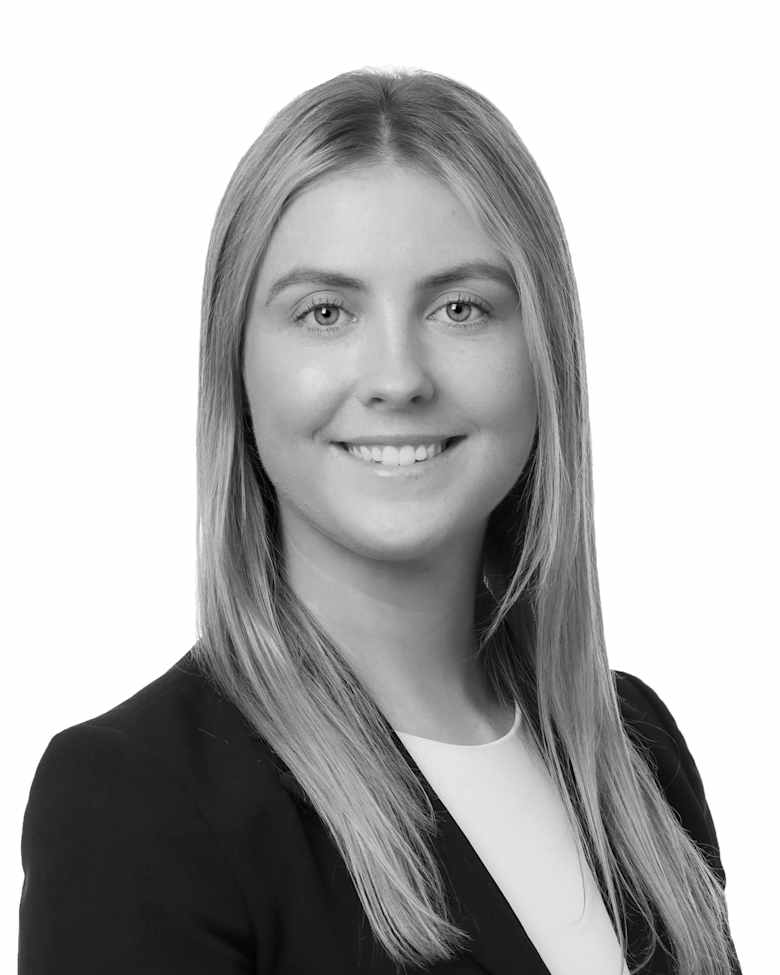 Portrait of Caroline Nugent, Graduate Surveyor - Office Agency at JLL in Dublin