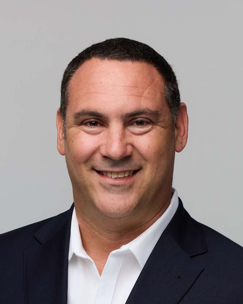 Portrait of Stephen Panagiotopoulos, Senior Director, Agency Leasing, NSW at JLL in Parramatta