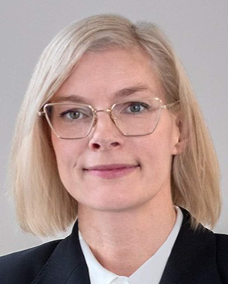 Portrait of Amanda Brimmer, CFO, Leasing Advisory and Head of Corporate Development, JLL at JLL in Chicago
