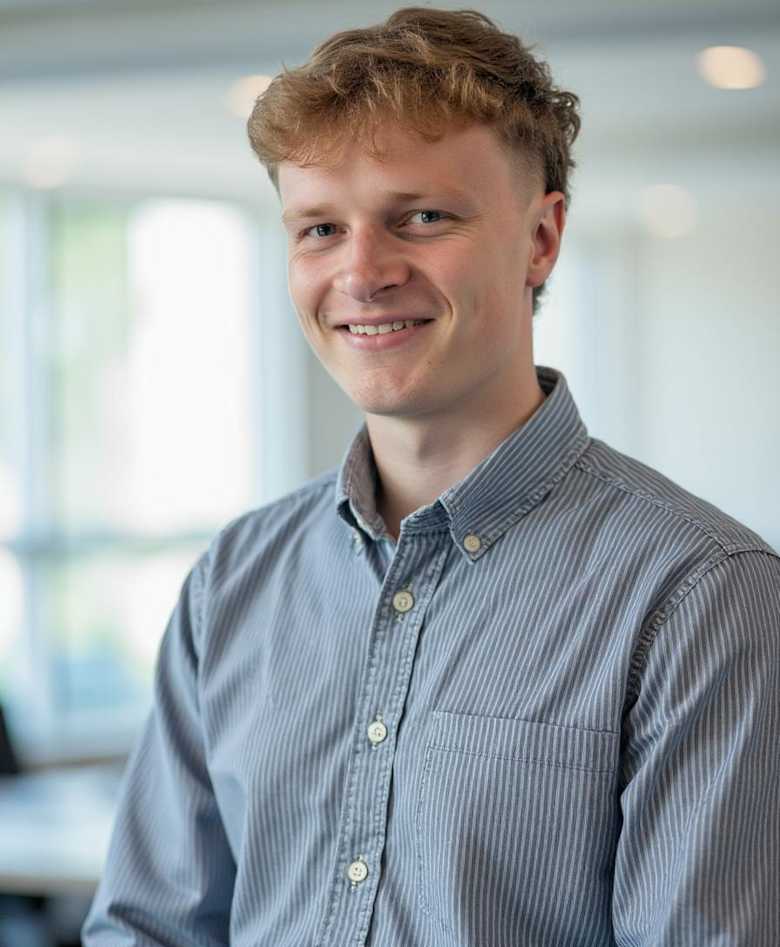 Portrait of Thomas Urquhart, Surveyor - Building Consultancy at JLL in Edinburgh