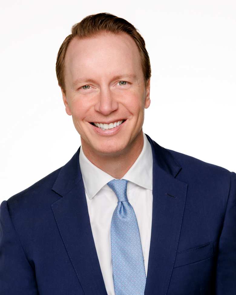 Portrait of Clint Coe, Managing Director, Capital Markets at JLL in Dallas