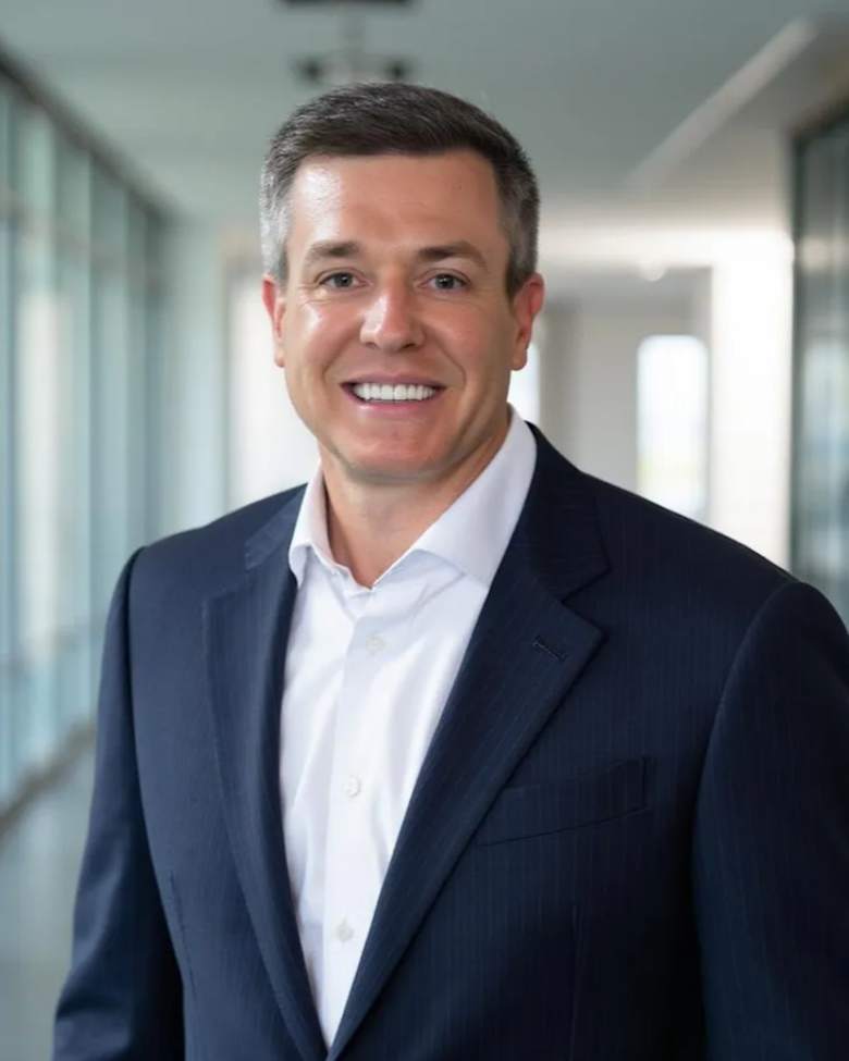 Portrait of Kevin MacKenzie, President, Americas JLL Capital Markets at JLL in Phoenix