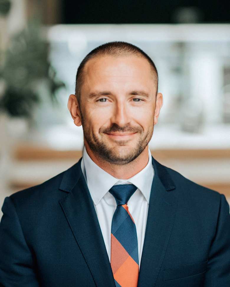 Portrait of Luke Slabczynski, Associate Vice President at JLL in Southwestern Ontario
