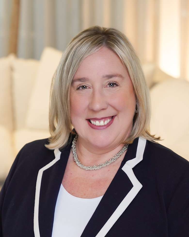 Portrait of Stefanie Jordan, Managing Director, Houston PDS Market Lead at JLL in Houston