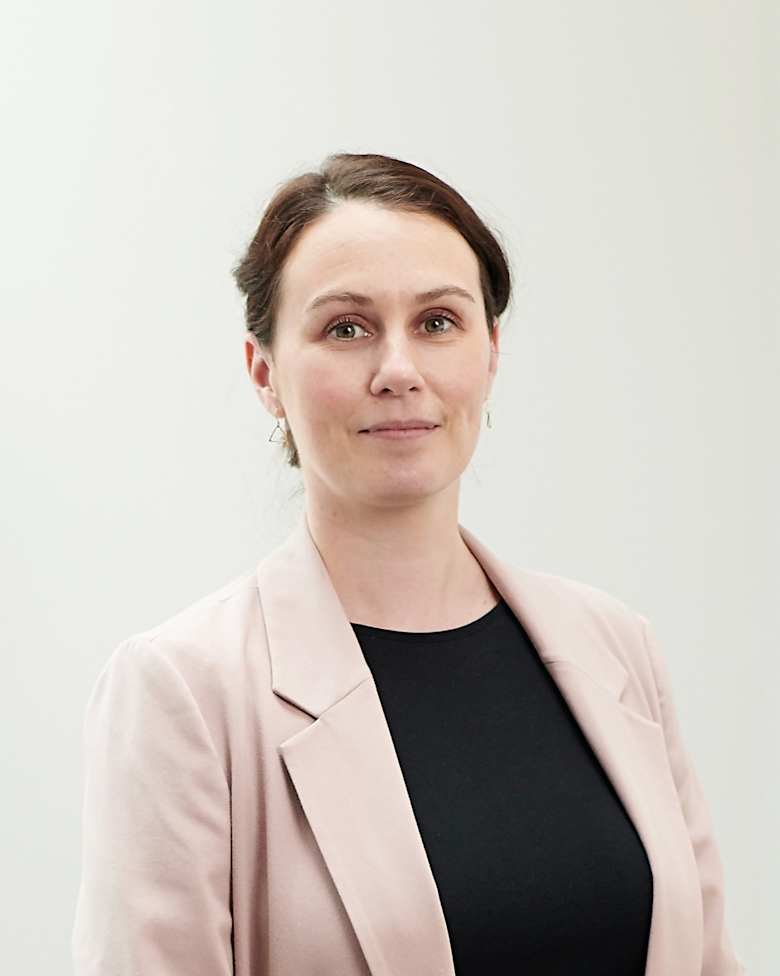 Portrait of Ruth Hynes, Global & EMEA PDS Research Lead at JLL in London